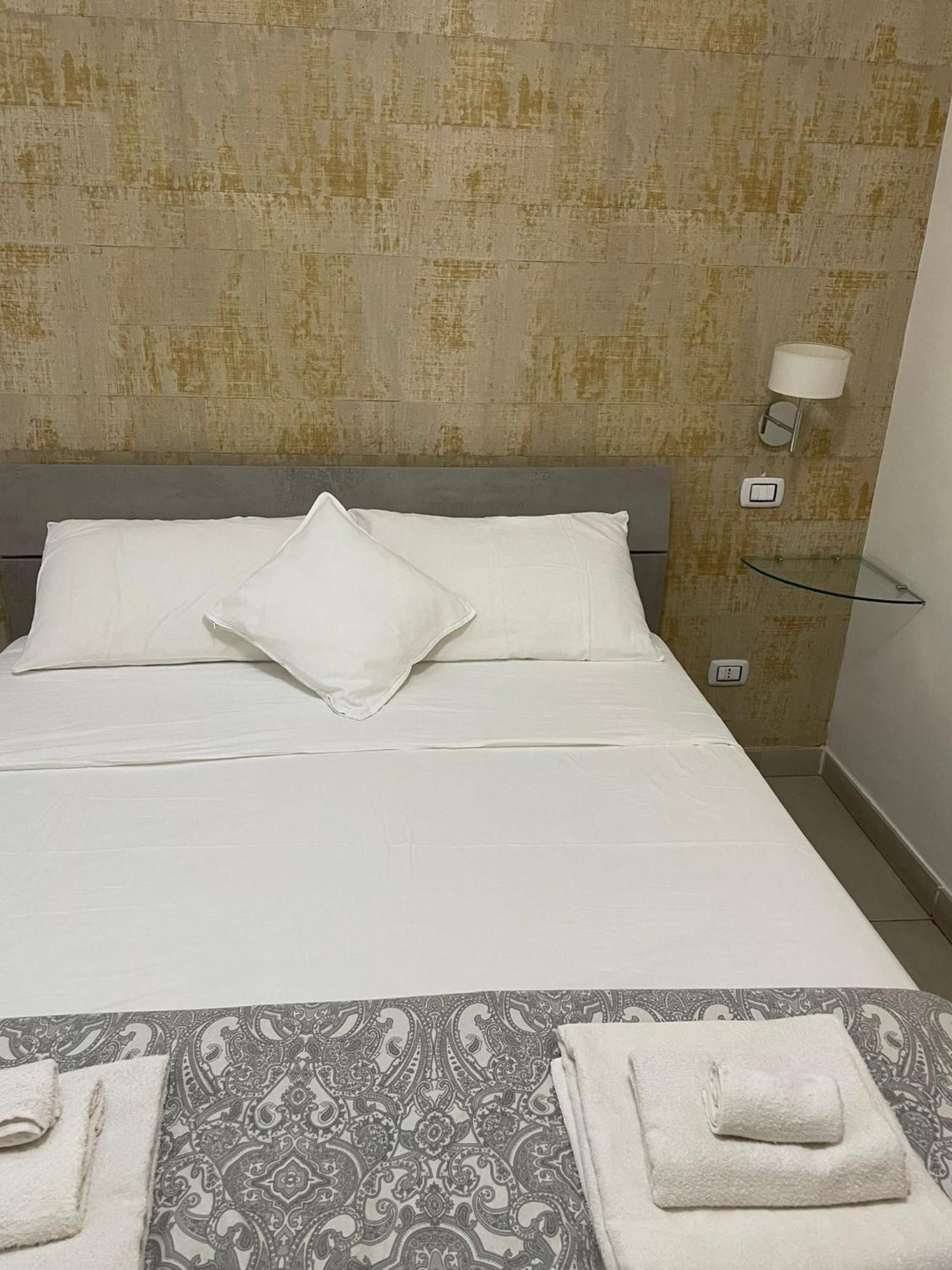 Terrazza Aragon Room And Spa Napoli Dış mekan fotoğraf